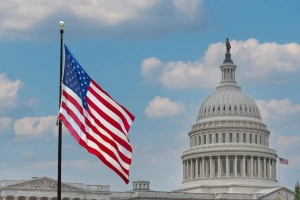 美股再创新高,鳄王达利欧警告:AI泡沫正形成,黄金是美元霸权的终结者?